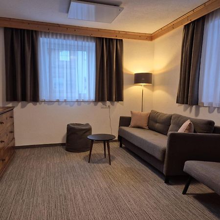 Viktors Apartments Σανκτ Αντόν αμ Άλμπεργκ Εξωτερικό φωτογραφία